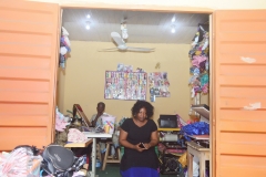 Isikan-market-phase-2-Mrs-Adekunle-Folusho-giving-testimonial