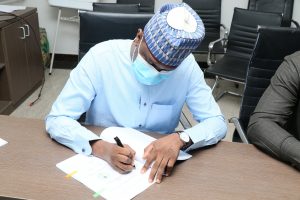 REA MD/CEO Signs Mini Grid PBG Agreement with Two Developers